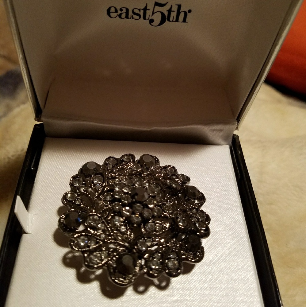 Brooch